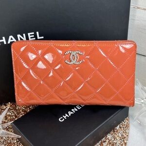 Chanel Coral Diamond Quilted Patent Leather CC Continental Wallet​